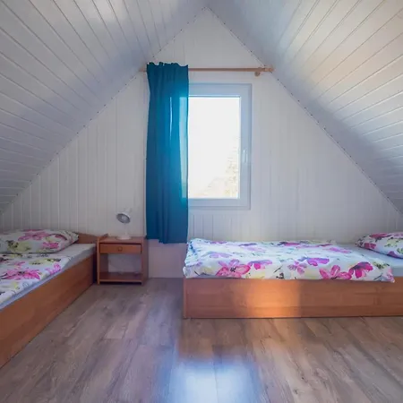 Skowronek * 茨兹伊特纳