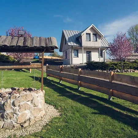 Skowronek 山林小屋