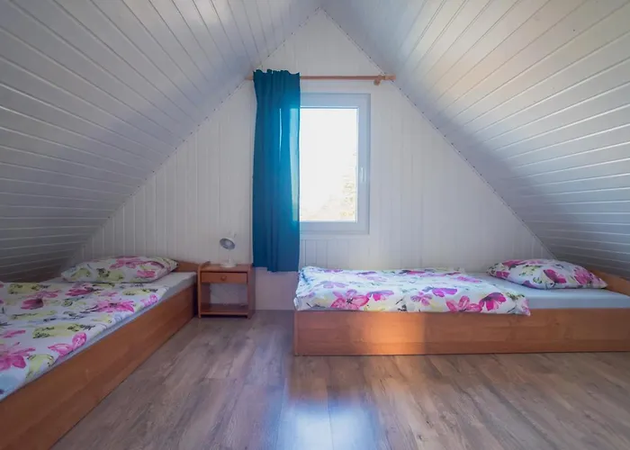 Skowronek * Szczytna